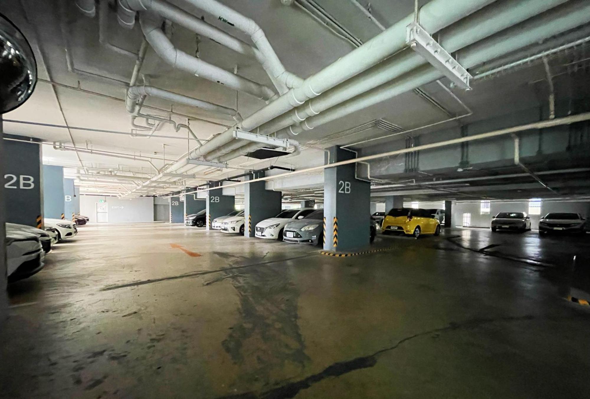 芭提雅fnb Central 无边泳池 Паттайя Экстерьер фото